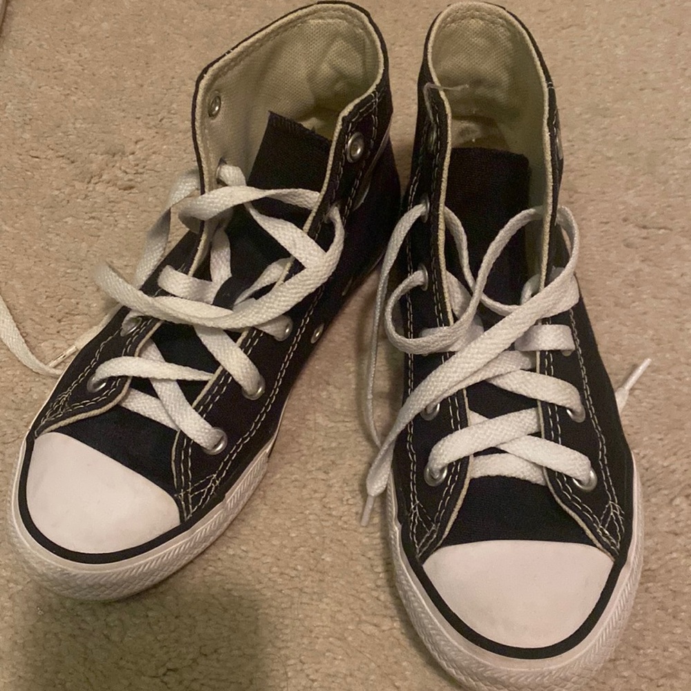 Black high top girls converse size 1